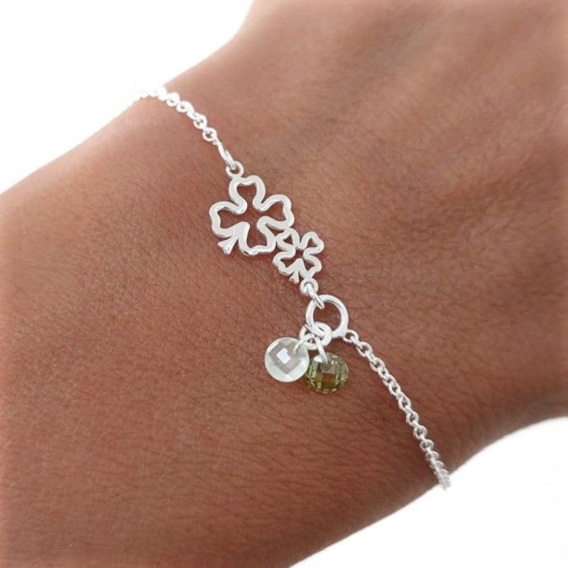 Pulsera de Trébol Calado con Piedras Colgando en Plata de Ley 925mls