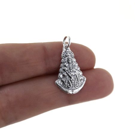 Colgante de la Virgen del Rocío Mediana en Plata de Ley 925mls