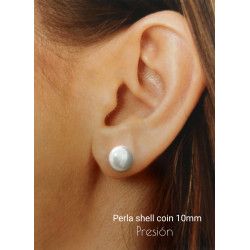 Pendiente de Bola Perla Shell Plana de 10mm en Plata de Ley 925mls