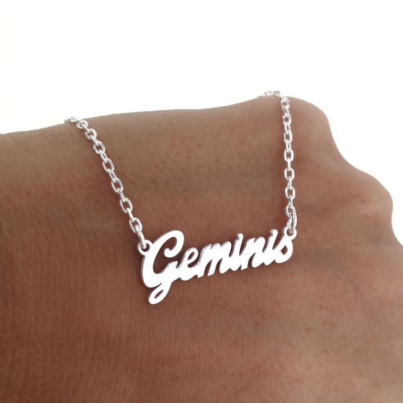 Gargantilla con Nombre Personalizado Horizontal en Plata de Ley 925mls
