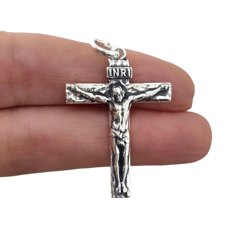 Colgante Cruz con Cristo en Plata de Ley 925mls