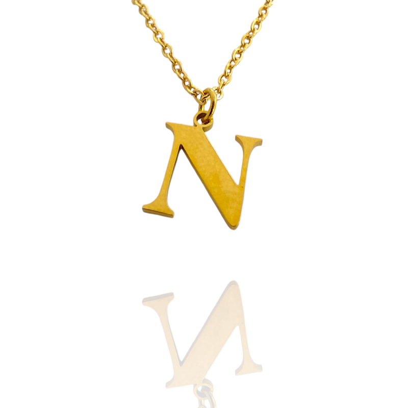 Collar con Inicial "N" en Acero Dorado Liso Hipoalergénico 316l